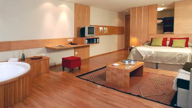 4* | Design Suites Bariloche 