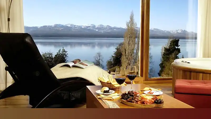 4* | Design Suites Bariloche 